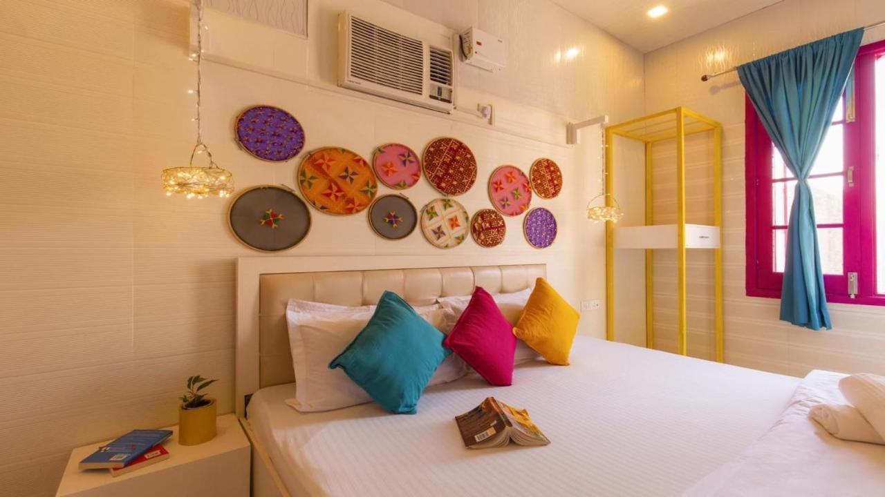 Madpackers Amritsar Bunks, Rooms, & Community Exterior foto